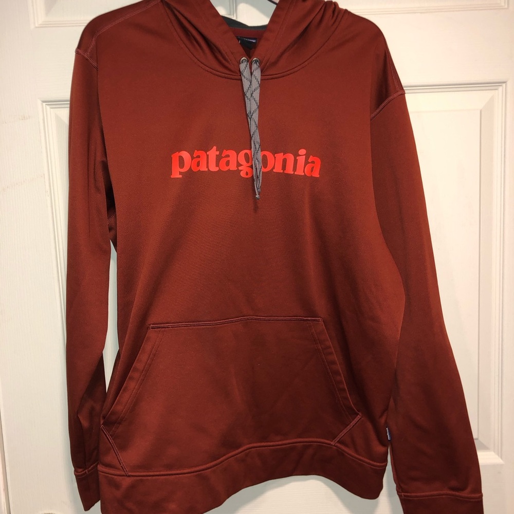 Men’s Patagonia sweatshirt